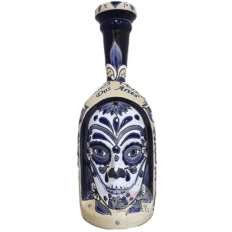 Image of the front of a Dos Artes 2021 Limited Editionn Skull bottle 1 Liter. Dos Artes Tequila.